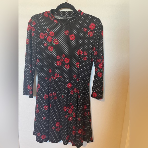 Women’s Mock Turtleneck Black & Red Floral Dress Large - Picture 1 of 8